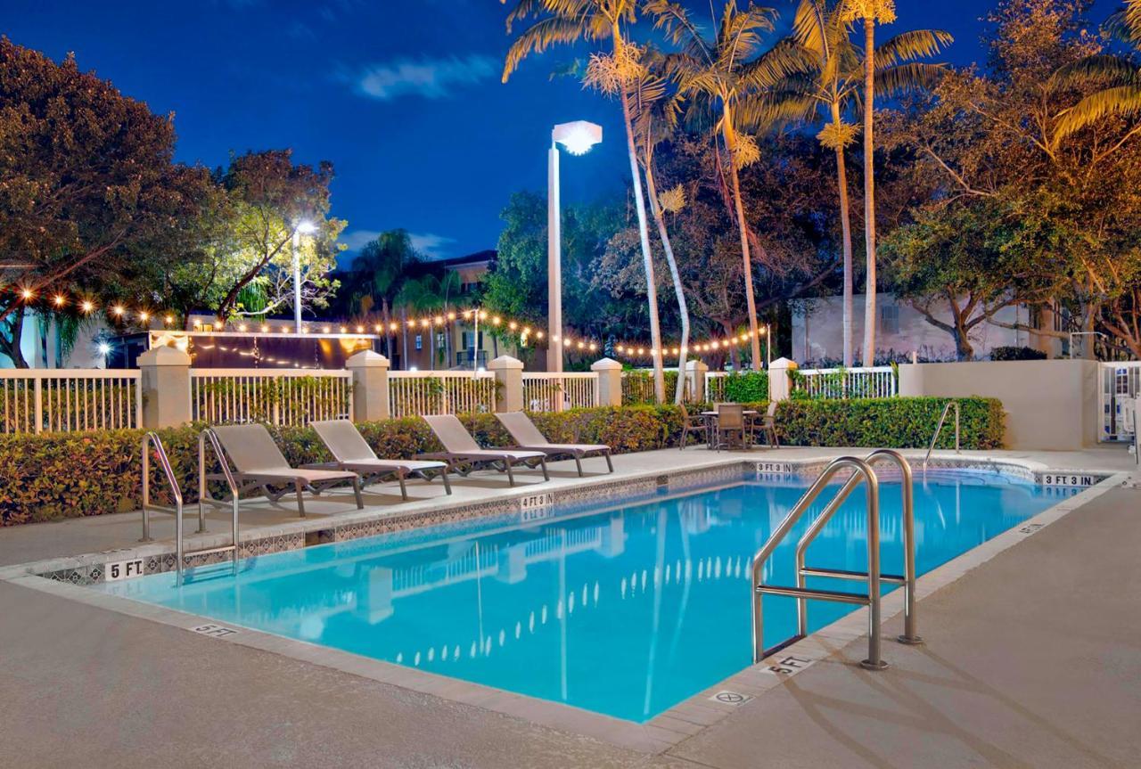 פורט לודרדייל Hampton Inn Ft Lauderdale Airport North Cruise Port מראה חיצוני תמונה